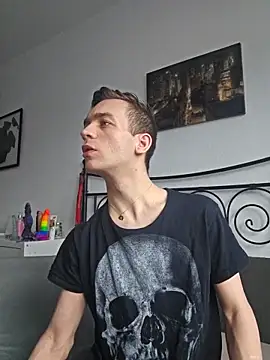 Snapshot of nickdtr chatting on 02.24.26 nickdtr online show from 02.24.26