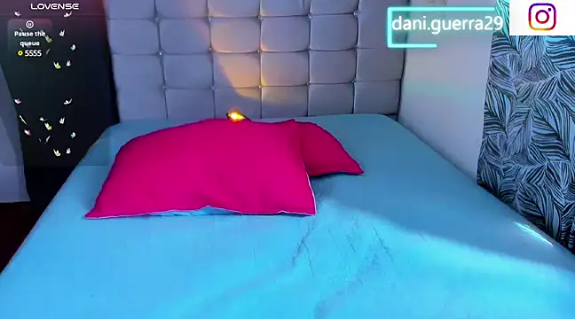 Snapshot of saskya chatting on 02.27.25 saskya online show from 02.27.25