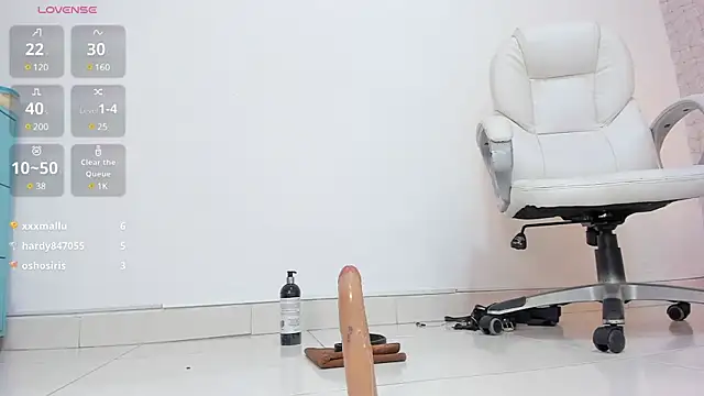 Victoriaa millers online show from 02.18.25