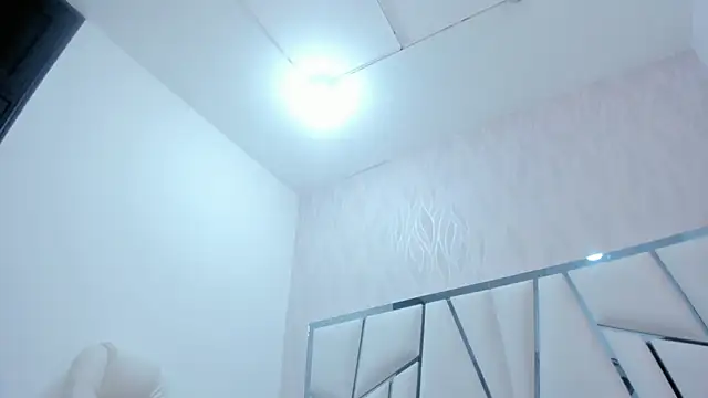 Victoriaa millers online show from 11.12.25