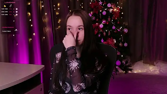 Snapshot of LilithStrangfor chatting on 01.13.26 LilithStrangfor online show from 01.13.26