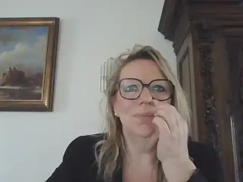 Snapshot of Silkesquirt chatting on 12.03.24 Silkesquirt online show from 12.03.24