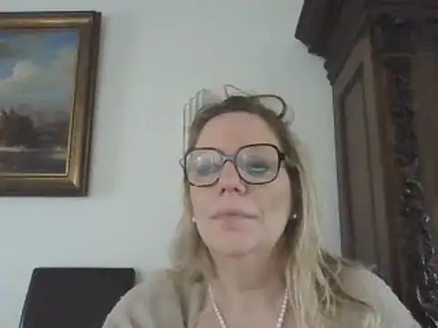 Snapshot of Silkesquirt chatting on 12.09.24 Silkesquirt online show from 12.09.24