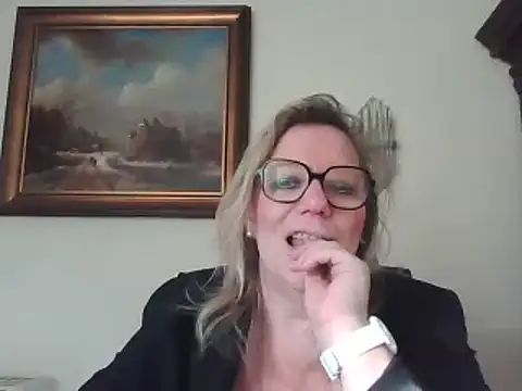 Snapshot of Silkesquirt chatting on 01.13.25 Silkesquirt online show from 01.13.25