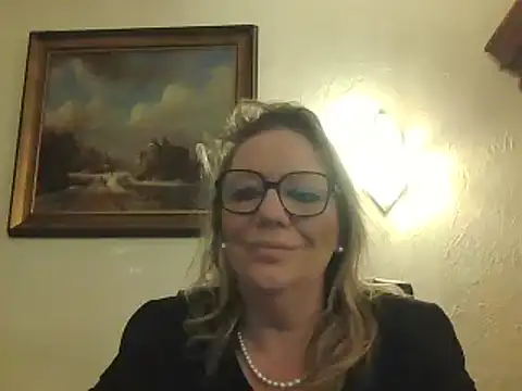 Snapshot of Silkesquirt chatting on 01.15.25 Silkesquirt online show from 01.15.25