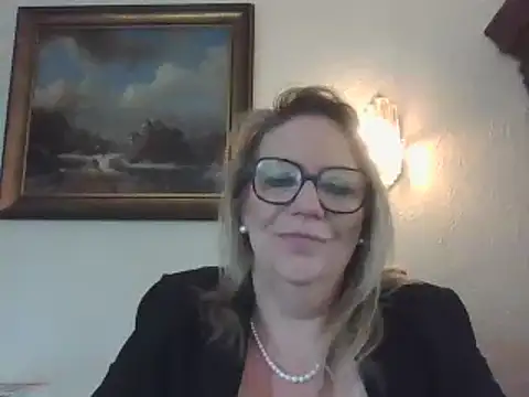 Snapshot of Silkesquirt chatting on 01.15.25 Silkesquirt online show from 01.15.25