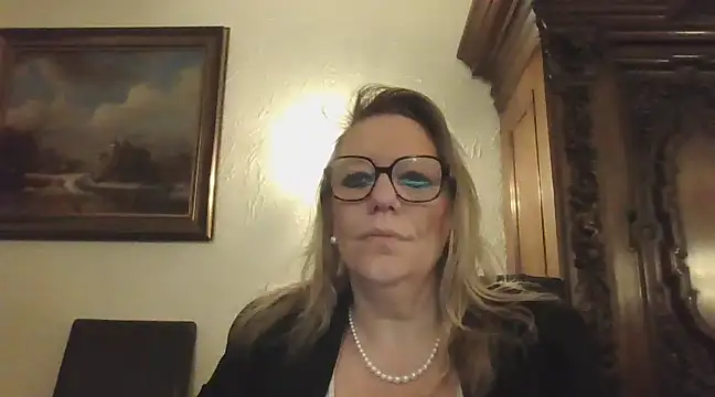 Snapshot of Silkesquirt chatting on 01.20.25 Silkesquirt online show from 01.20.25