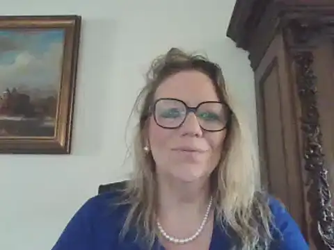 Snapshot of Silkesquirt chatting on 02.21.25 Silkesquirt online show from 02.21.25