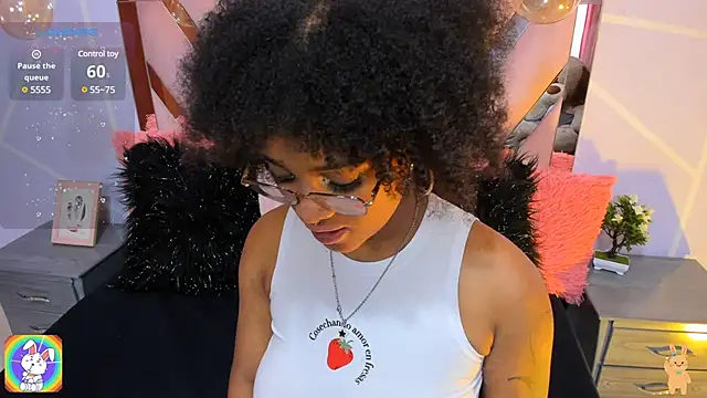 Elith noa online show from 03.15.25