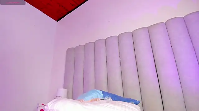 briannajackson  online show from 01.10.25