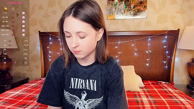Snapshot of GemmaHanly chatting on 12.23.24 GemmaHanly online show from 12.23.24