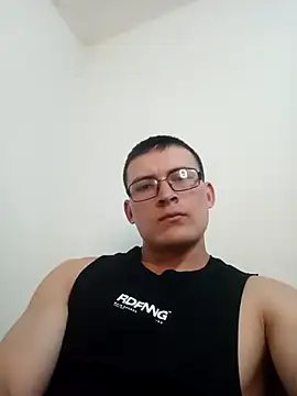 Snapshot of igor_miller20 chatting on 01.31.25 igor miller20 online show from 01.31.25