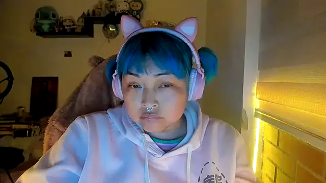 Shaddycute  online show from 01.12.26