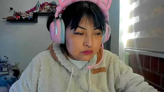 Shaddycute  online show from 04.05.26