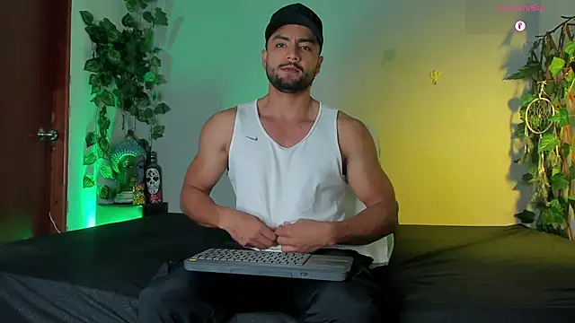 Snapshot of Jaxxon_ chatting on 03.06.25 Jaxxon online show from 03.06.25
