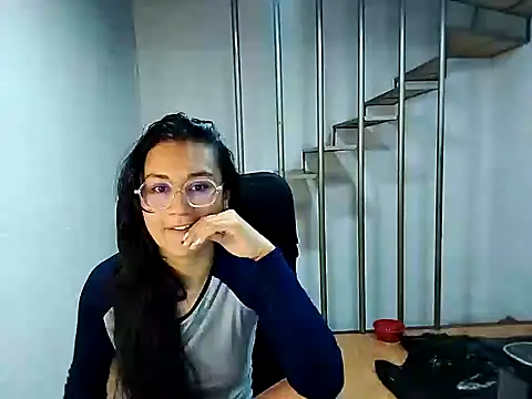 Jessie Desire online show from 02.24.25