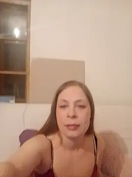 katiestevens online show from 03.07.25