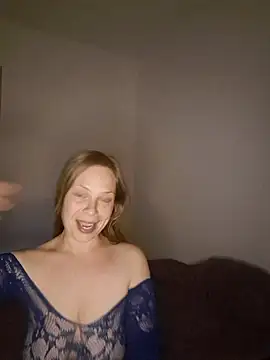 katiestevens online show from 09.26.25