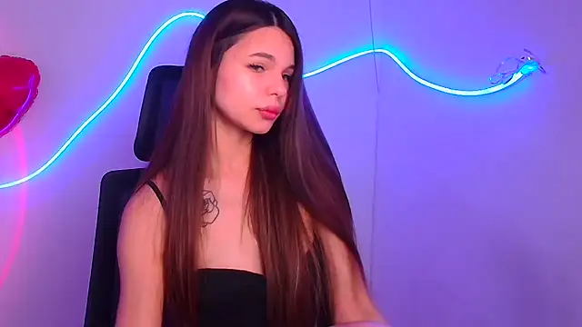 Hanna Way online show from 02.19.25