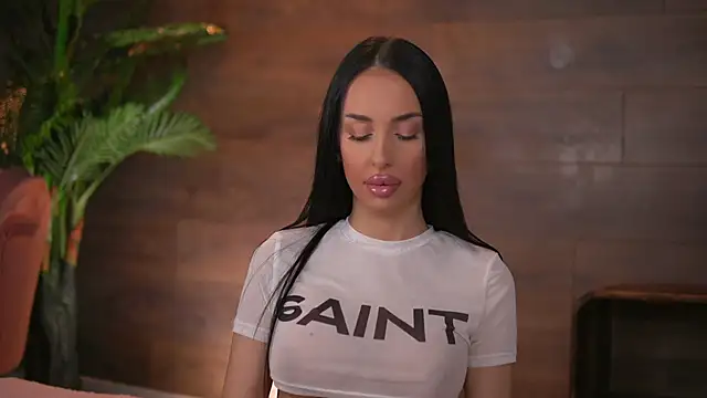 KairaAndrews online show from 01.10.26