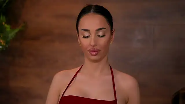 Snapshot of KairaAndrews chatting on 04.19.26 KairaAndrews online show from 04.19.26