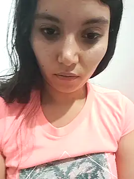 Snapshot of HannaKlein chatting on 02.19.25 HannaKlein online show from 02.19.25