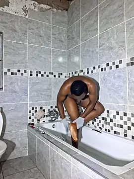 Snapshot of LaughRiotX chatting on 11.01.25 LaughRiotX online show from 11.01.25