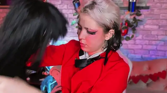 Snapshot of Alex_Howell chatting on 02.03.25 Alex Howell online show from 02.03.25