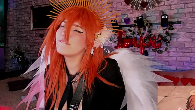 Snapshot of Alex_Howell chatting on 02.05.25 Alex Howell online show from 02.05.25