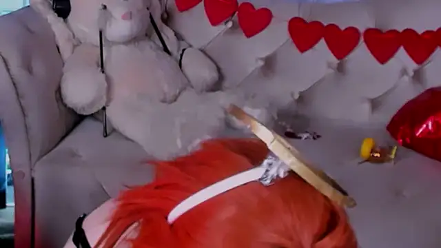 Snapshot of Alex_Howell chatting on 02.05.25 Alex Howell online show from 02.05.25