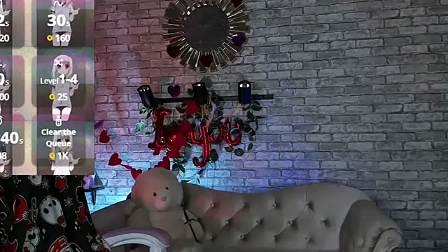 Snapshot of Alex_Howell chatting on 02.06.25 Alex Howell online show from 02.06.25