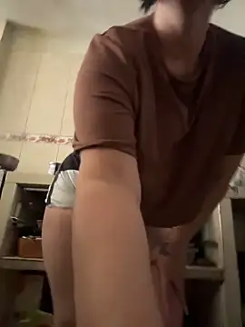 karenlennox1 online show from 12.04.25