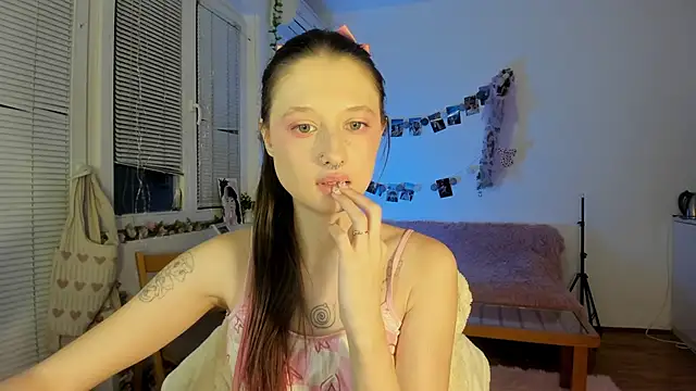 Snapshot of Jenny_darling_love chatting on 01.13.25 Jenny darling love online show from 01.13.25