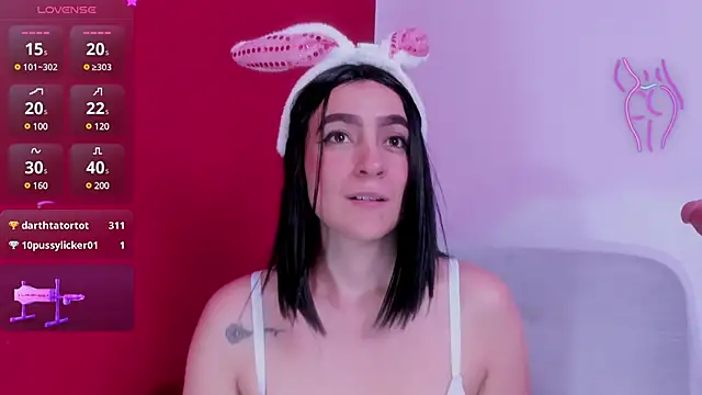 Kate bunny  online show from 03.15.25