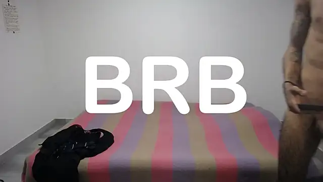 Snapshot of present_the_magic chatting on 09.19.25 present the magic online show from 09.19.25