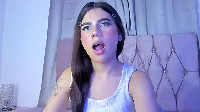 Snapshot of Ashley_piinkk_ chatting on 02.05.25 Ashley piinkk  online show from 02.05.25