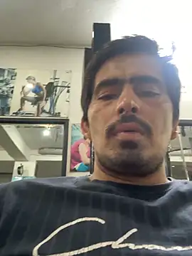 shivani0999 online show from 10.25.25