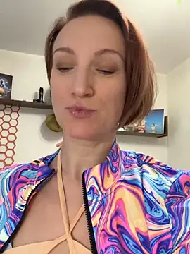 UmaTruewoman online show from 11.05.25