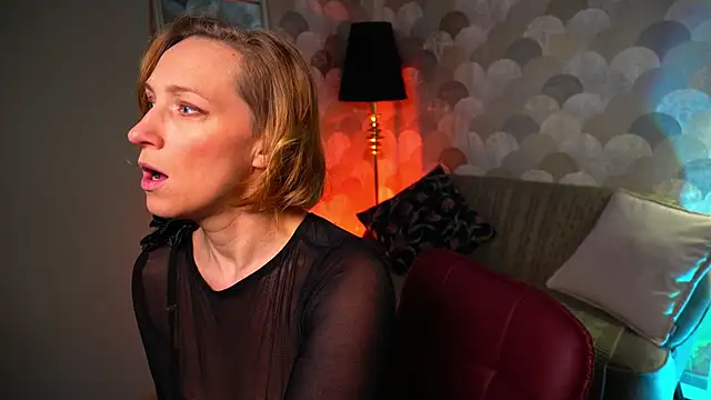 UmaTruewoman online show from 01.15.26