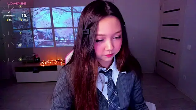 Fluffy Rose online show from 11.16.25