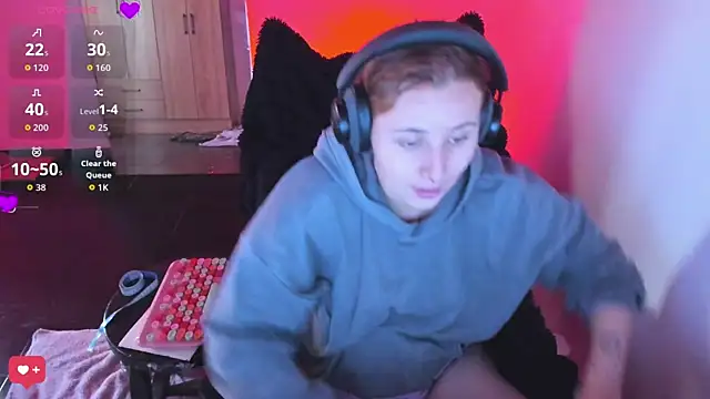 Snapshot of bonnie_moon_ chatting on 02.28.26 bonnie moon online show from 02.28.26