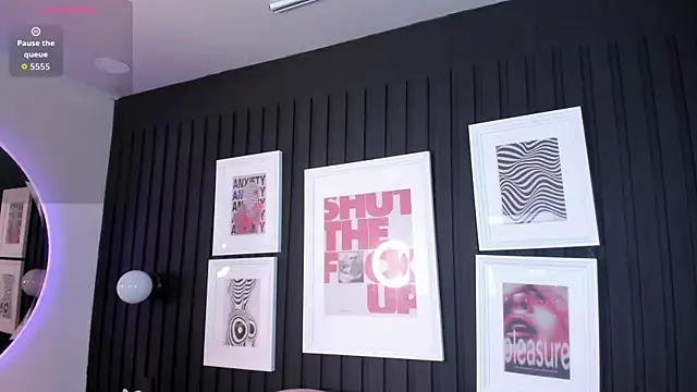 Kayla stern  online show from 10.16.25