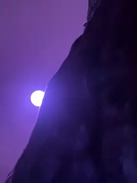 Haleytightlips1986 online show from 04.16.26