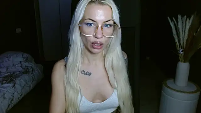 JuicyJanexo online show from 03.07.25