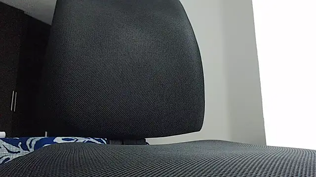 Snapshot of jhon_tomson1 chatting on 09.22.25 jhon tomson1 online show from 09.22.25