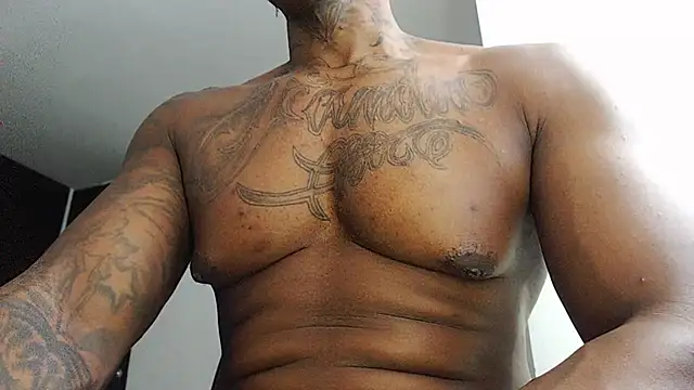 Snapshot of jhon_tomson1 chatting on 09.28.25 jhon tomson1 online show from 09.28.25