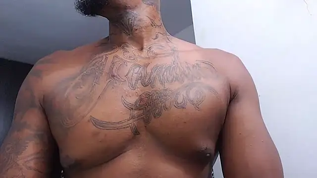 Snapshot of jhon_tomson1 chatting on 10.20.25 jhon tomson1 online show from 10.20.25