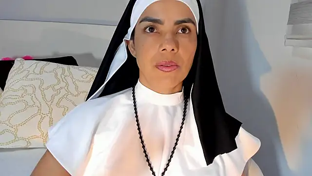 Snapshot of ClaraMariaMon chatting on 07.20.26 ClaraMariaMon online show from 07.20.26
