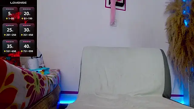 Snapshot of sara-bbc-dominant chatting on 12.12.24 sara-bbc-dominant online show from 12.12.24