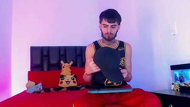 Snapshot of Brutal_Sex_Fucking chatting on 01.28.25 Brutal Sex Fucking online show from 01.28.25